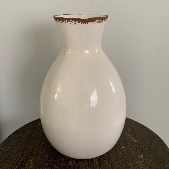 Ceramic large beige distressed vase home decor - Picture 1 of 5